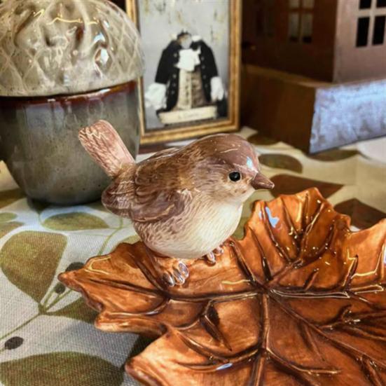 Braunes Blatt Keramikteller mit Vogeldesign Handgefertigte Dekorative Schale für Schmuck und Kleinkram Thanksgiving Partyzubehör