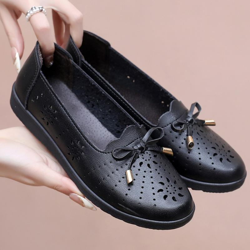 

Mother Sandals Women s Summer Shoes Flat-bottomed Leather Shoes Non-slip Soft-soled Ladies Hole Shoes EU34/CN35 чорний