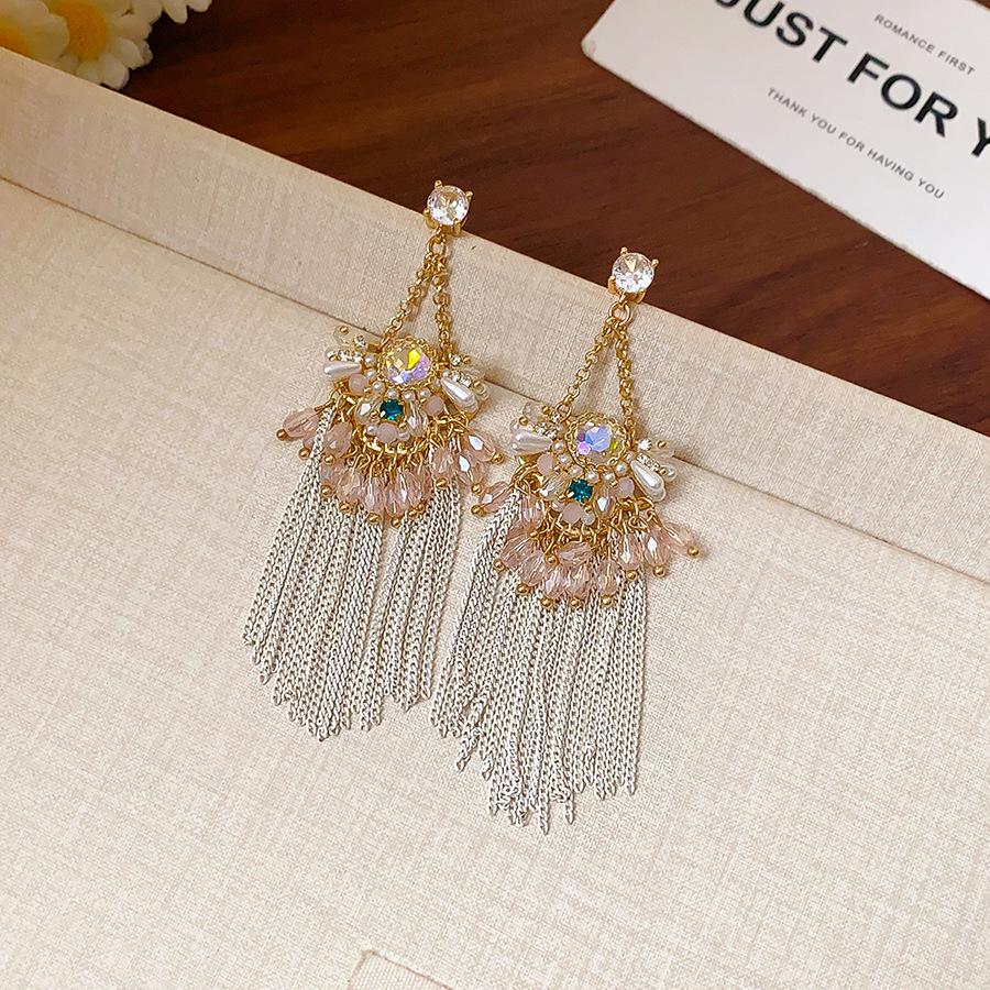 Silver Needle High-End Tassel Earrings – Elegant, Fashionable, Simple Design with a Unique Touch.