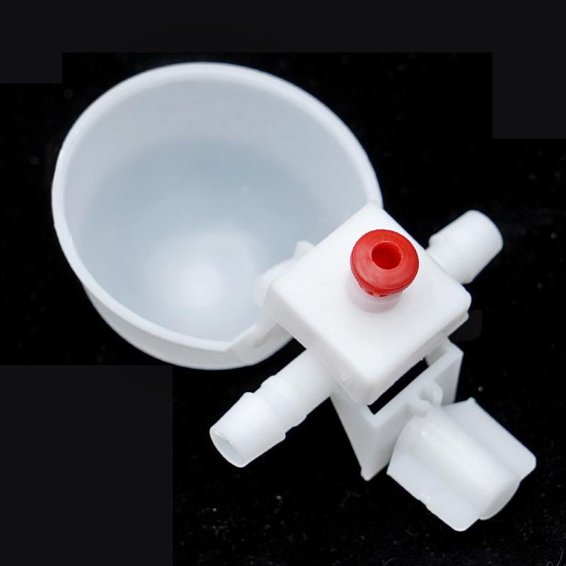 

6/12Pcs Adjustable Poultry Drinker Bowl Plastic Automatic Pigeon Water Cups for Chikens Bird 9.5mm Water Drinking Fountain 6pcs білий