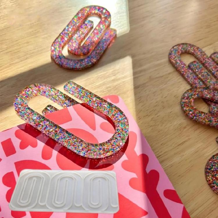 Earrings Silicone Molds Jewelry Making Mold Paper Clip Shape Pendant Moulds Silicone Texture Present for Art Enthusiasts