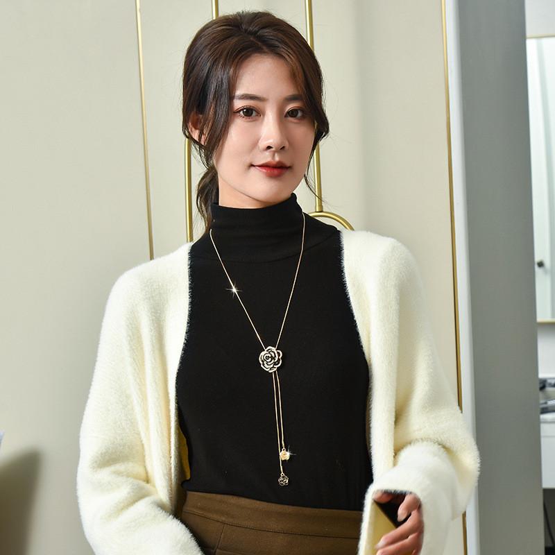 Romantic Rose Pendant Long Chain Necklace With Alloy Flower For Women Jewelry Gift