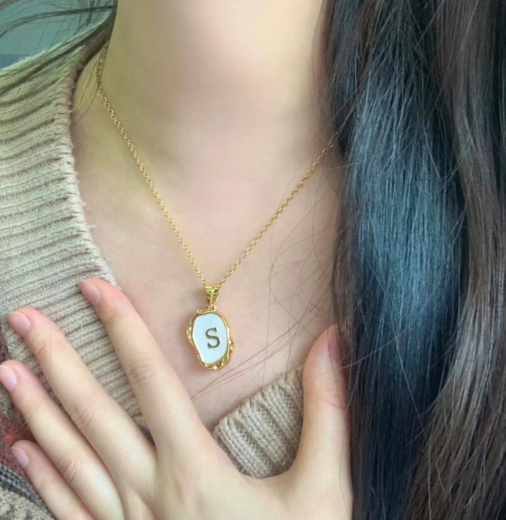 Y2K Metal Drip Oil 26 Letter Necklaces for Women Men Alphabet A-Z Initials Pendant Necklace Aesthetic Jewelry Gift