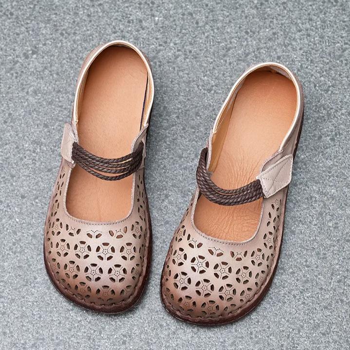 Johnature Damesko Flate Sko Retro Rund Tå Ekte Skinn Utstanset Pustende Myksålede Sandaler