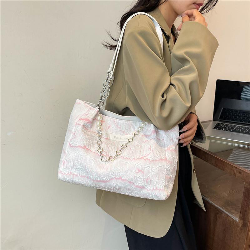 Trendy Summer Tote Bag For Women With Attractive Colors Ideal For College Use