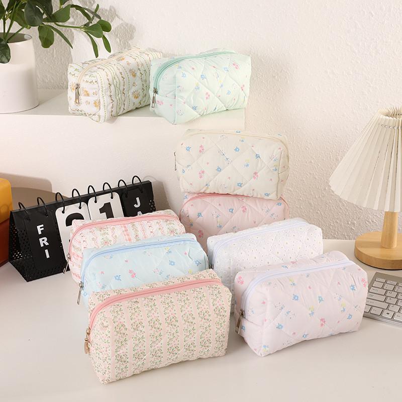 Soft Quilted Octagonal Makeup Bag With Floral Pattern For Girls And Travel