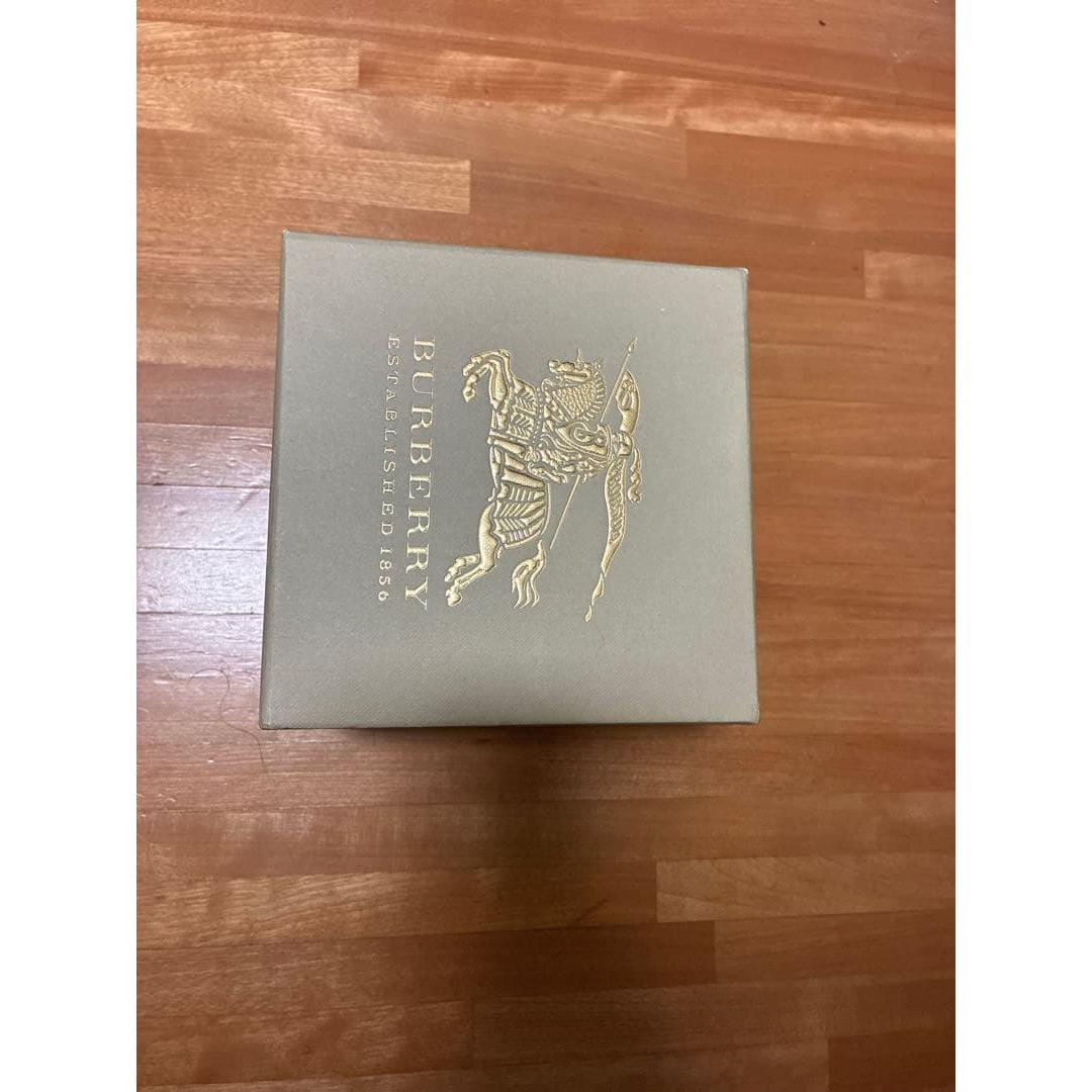 Used [Almost unused/full set] Burberry watch Nova Check Square