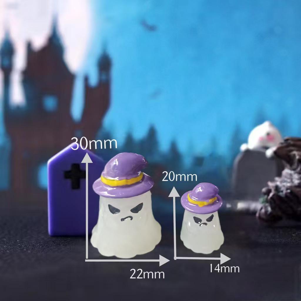 Luminous Halloween Ghost Wizard Resin Figurine for Micro-landscapes