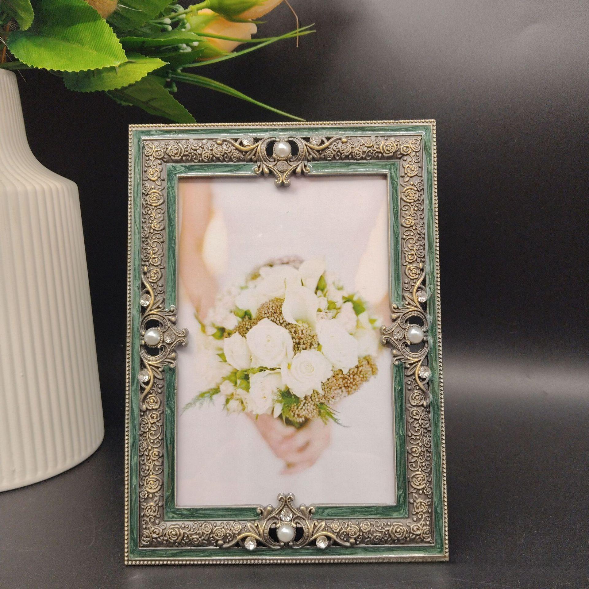 

Metal Photo Frame Desktop Living Room Decoration Photo Frame Photo Display Pictures Albums Decor Gift Family Ornaments