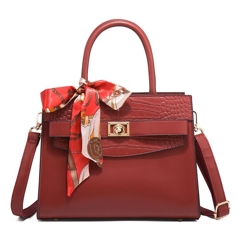 

Middle-aged bag 2025 new mother bag fashionable large-capacity messenger mother-in-law bag atmospheric light luxury women s handbag бордовый