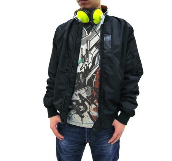 Tričko Cospa Mobile Suit Gundam Orphans Gundam Barbatos Lupus s grafikou, velikost S, Iron-Blooded