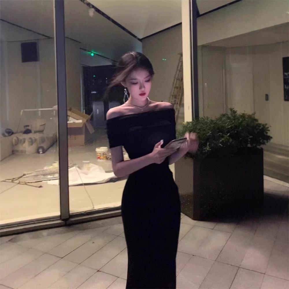 

Elegant French Chic Black Off-the-Shoulder Bodycon Dress for Women M Premium