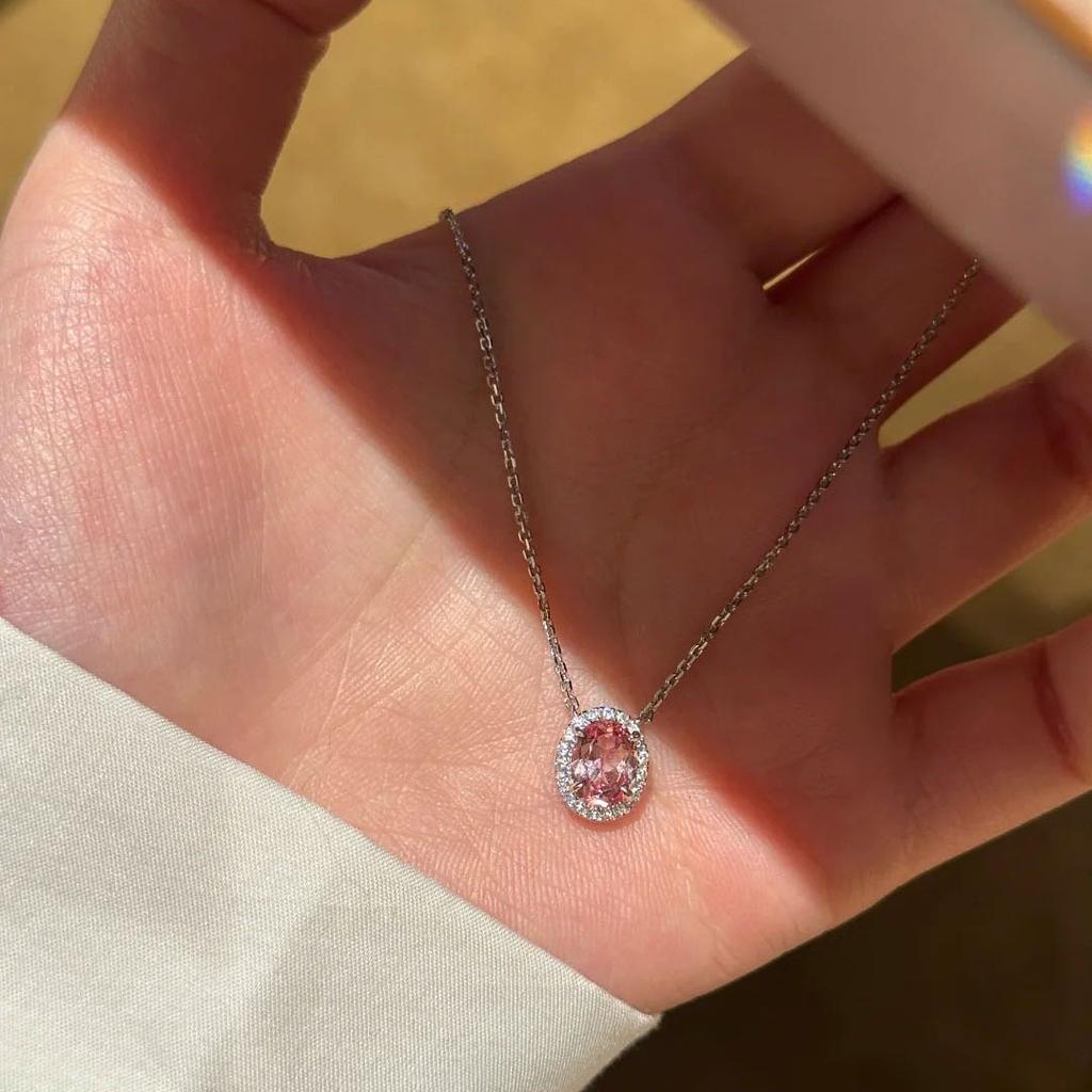 Unique and fresh oval pink gemstone jewelry sets inlay exquisite diamonds and sense of luxury Classic  rings for women necklace