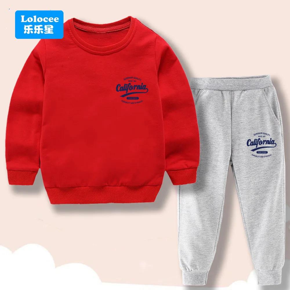 Boys' Spring/Autumn/Winter Sports Set Long-sleeved crew-necksweatshirt featuring "Californialetteringpaired with matching pants.