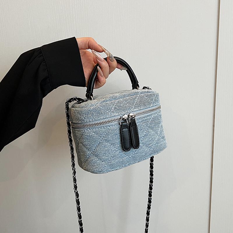 Женская квадратная сумка — фото 4