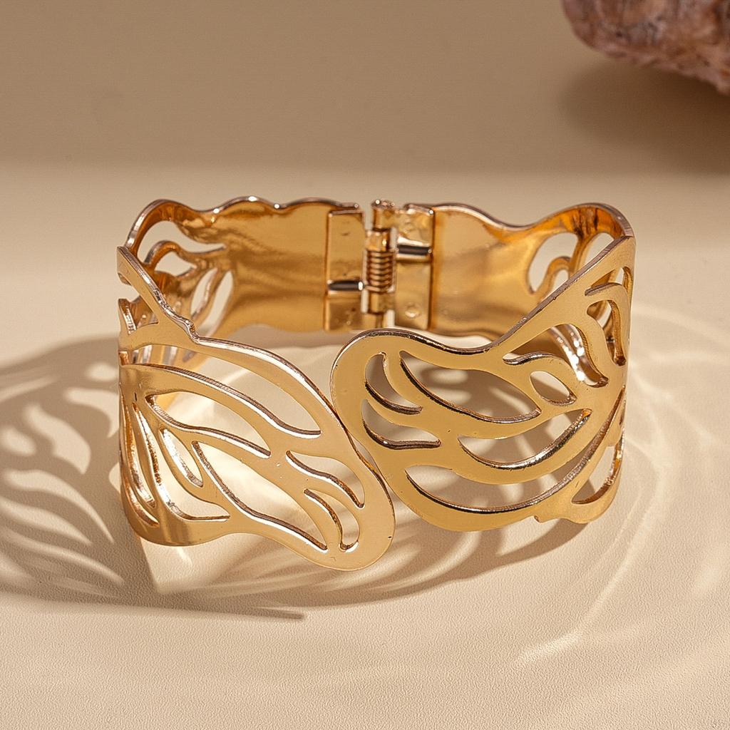 Heavy industry hollow pattern leaves geometric opening bracelet personalized bracelet jewelry