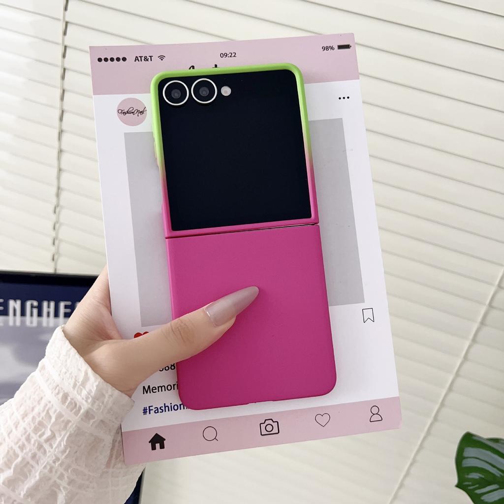 PC Skin Feel Gradient Color Phone Case for Samsung Galaxy Z Flip 7 6 5 4 3 ZFlip5 Flip6 Flip7 FE Large Window Protection Cover