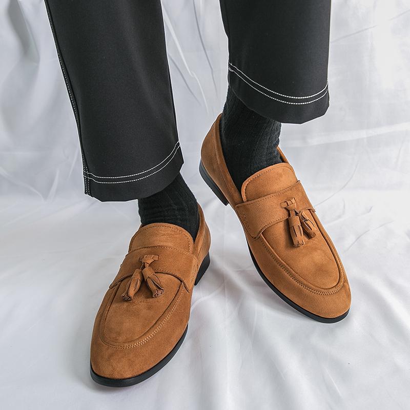 Fashion Classic Men Tassel Loafers Shoes Slip-on Suede Leather Business Dating Formal Shoes Men Quality Handmade Stitching Driving Shoes