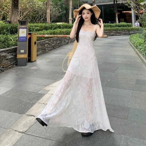 French unique beautiful waist pinch green suspender mesh dress women's 2026 new summer beautiful and thin dress
