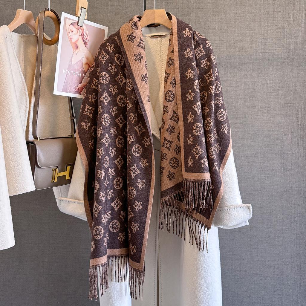 Autumn and winter new retro imitation cashmere jacquard scarf women's versatile thickened warm scarf long fringed shawl