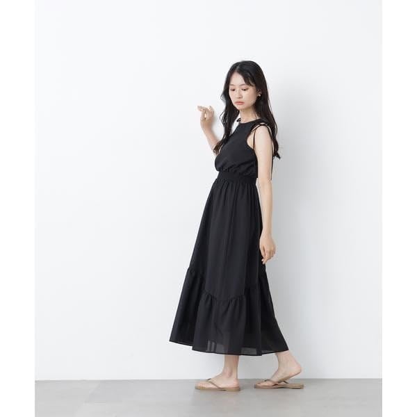Shoulder ribbon dress