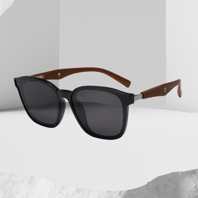 Retro Wood Grain Polarized Sunglasses with UV Protection