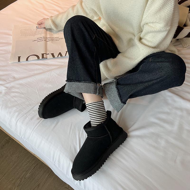 Fur integrated snow boots women's 2025 new winter platform Internet celebrities warm velvet thickened outer wear cotton shoes