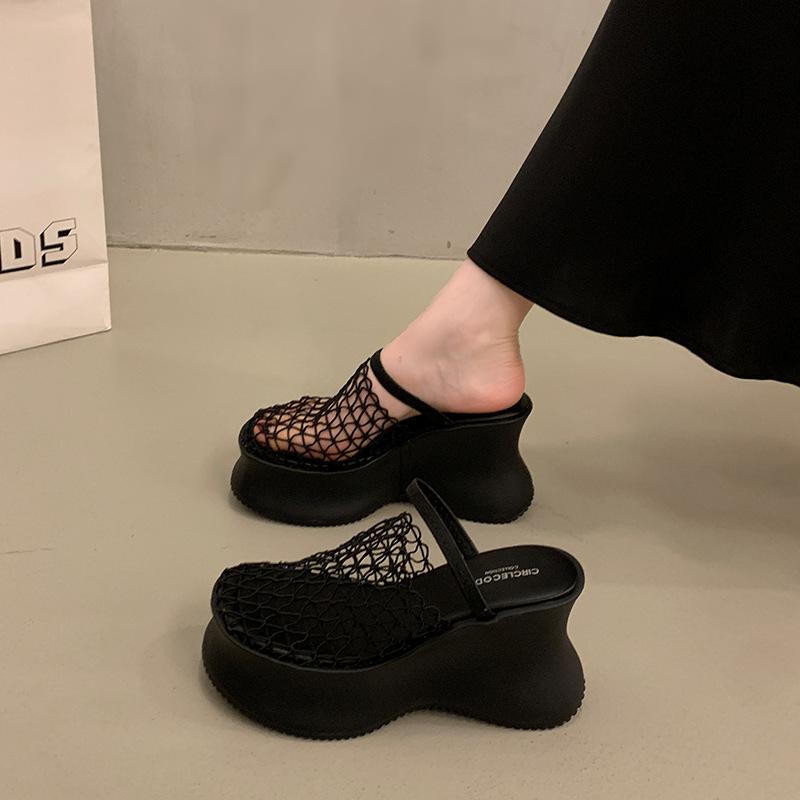 French Muffin Platform Sandals Women's 2025 New Hollow Breathable Wedge Heel Half Slippers Small Height-increasing Cool Slippers