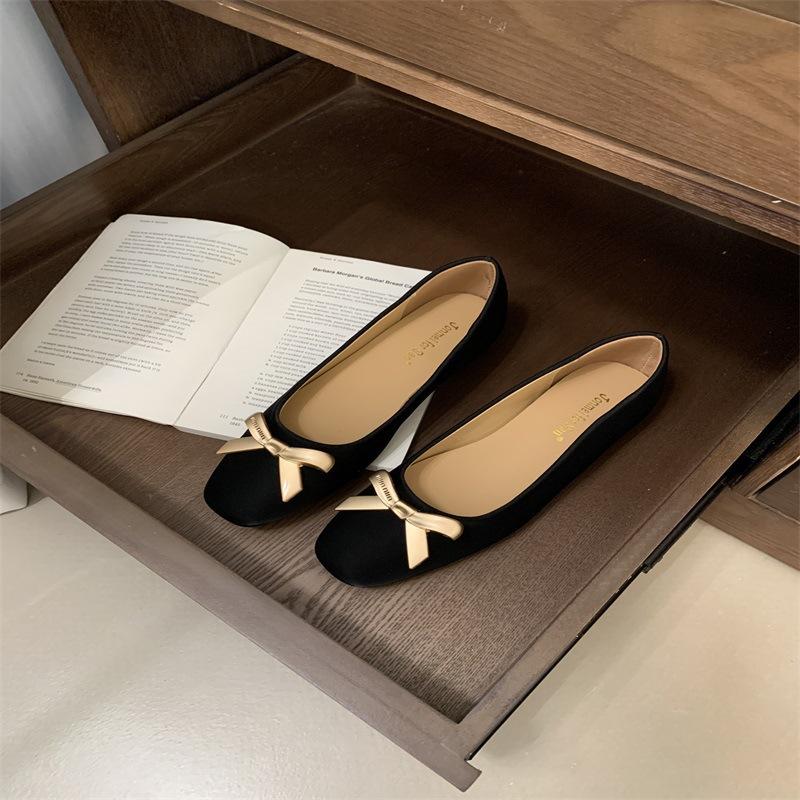 

Женские туфли-лодочки с квадратным носком и неглубоким вырезом, женские туфли на среднем каблуке, новые весенне-осенние, корейская версия, французский темперамент, нежные, сказочные, на толстом каблуке, вечерние 35