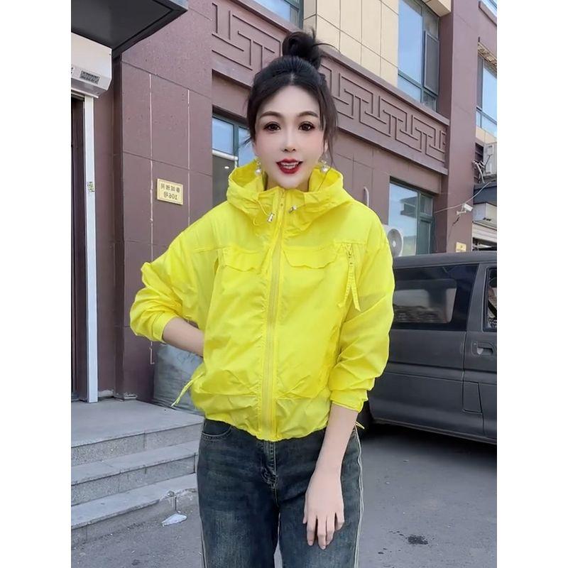 

Thin Jacket for Summer Women s Short Hooded Single Layer Tops 2025 New Arrival Women s Sun Protection Clothing Casual Fashion All-Matching Bright yellow M(90-120)