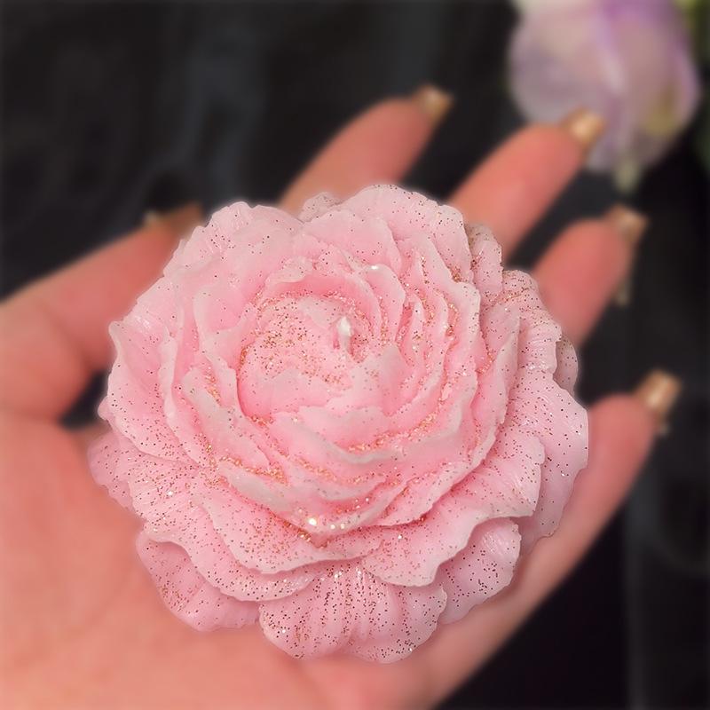 Rose-Scented Long-Lasting Romantic Candles for Low-Temperature Aromatherapy and Sensual Foreplay