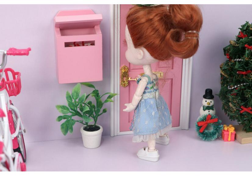 1:12 Pink Roof Dollhouse Door Christmas Decoration Model