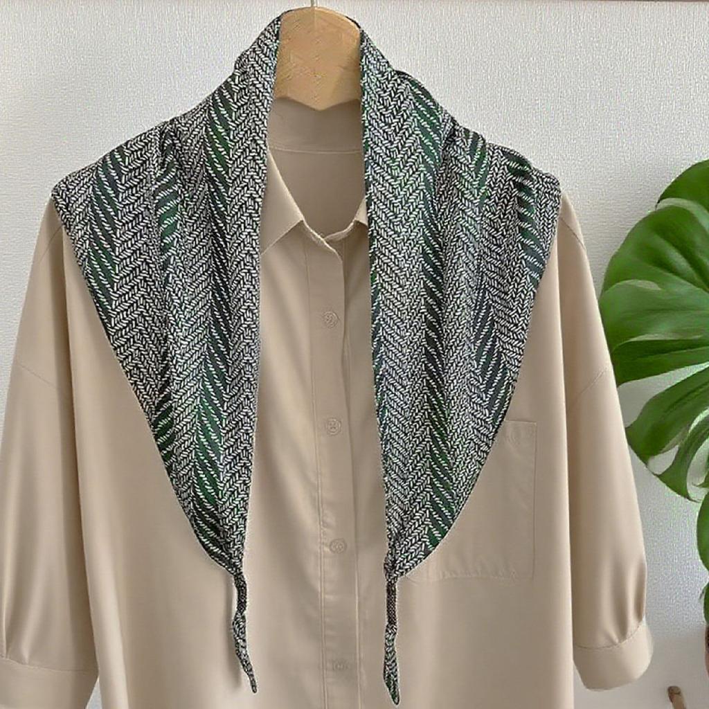 Silk scarf women's spring and autumn Korean version versatile black triangular scarf triangular shawl with knotted scarf scarf women's waist seal