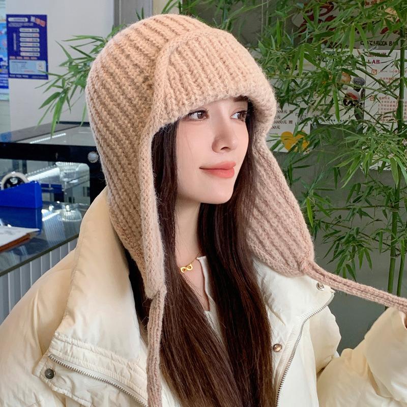 Chapeau Tricoté Chaud d'Hiver Femmes Bonnet à Oreillettes Super Doux Épaissi Coupe-Vent Temps Froid Chapeau Tendance pour Automne Épais