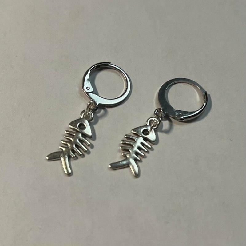 Handmade y2k punk silvery fish skeleton stainless steel hoop huggie earrings