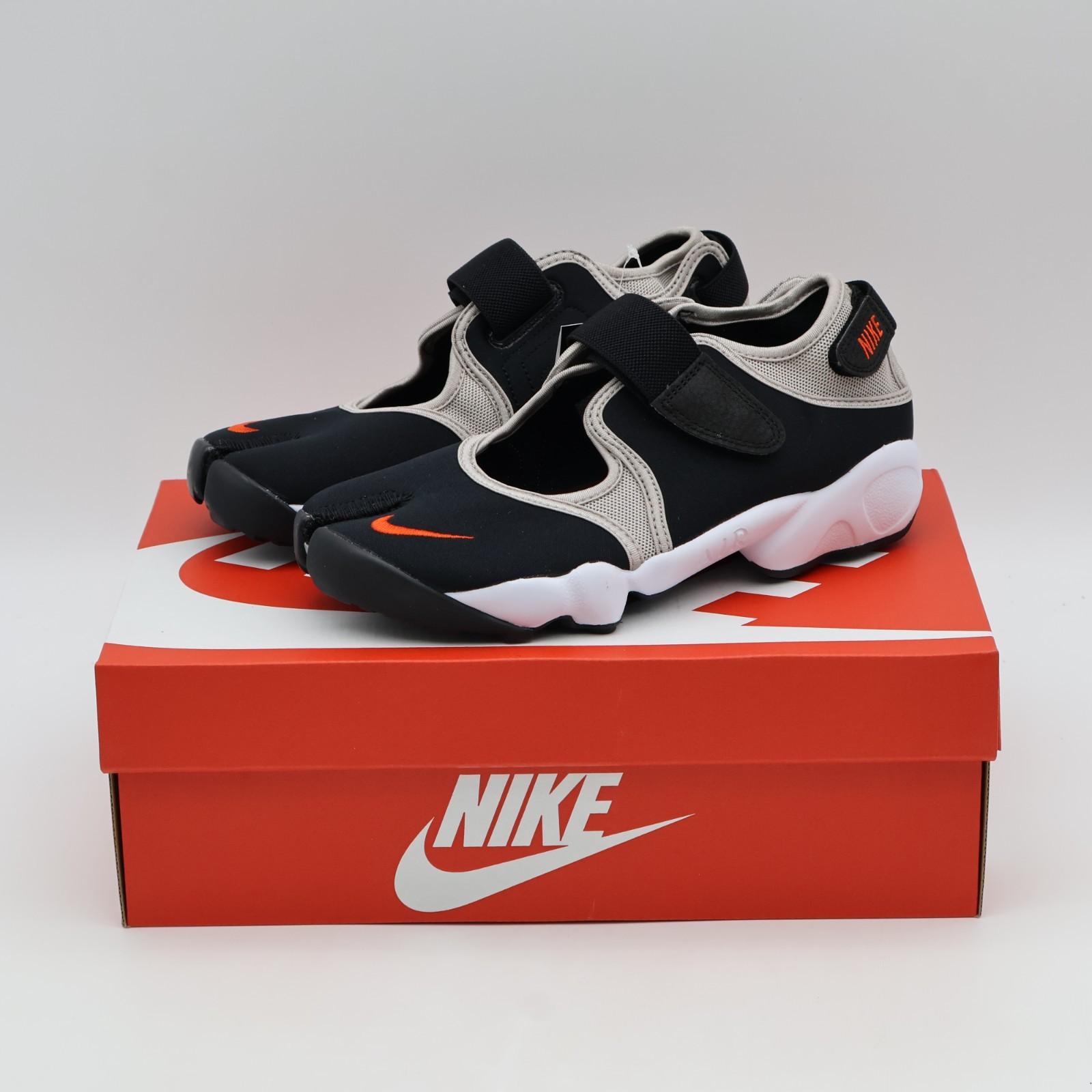 IW1244-010 Nike Air Rift  Black/College Grey