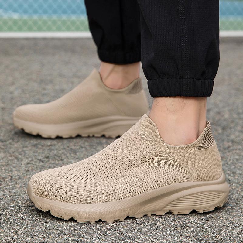 Large Size Men's Lightweight Wide Head Breathable Thin Fly-woven Mesh Shoes Comfortable Versatile Soft-soled Socks Casual Shoes