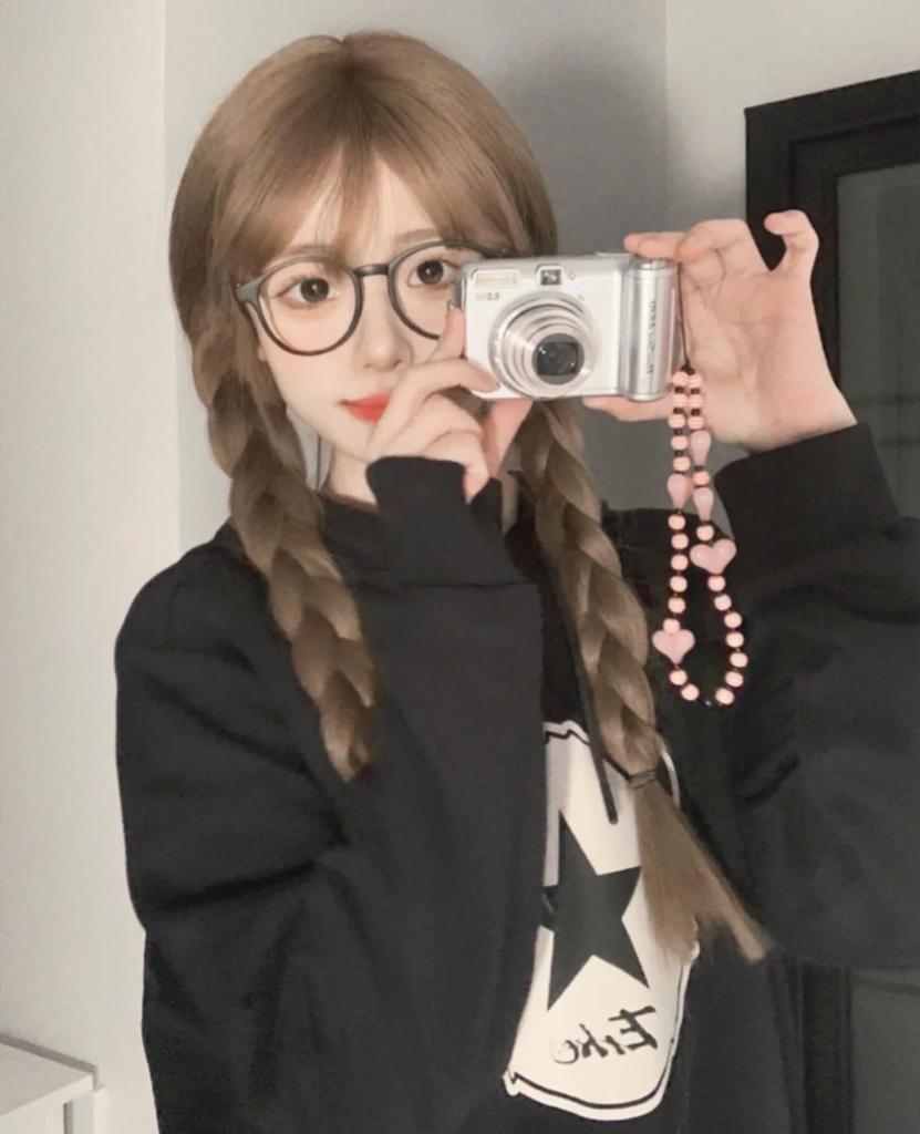 Eileen Light Brown Wig Wig Straight Natural Harajuku Style Popular Small Face Effect Cute Net Included Semi-Long Women's