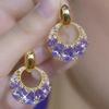 Elegante Zirkon-Ohrhänger: Lila & Grüne Ohrringe mit einzigartigem Design