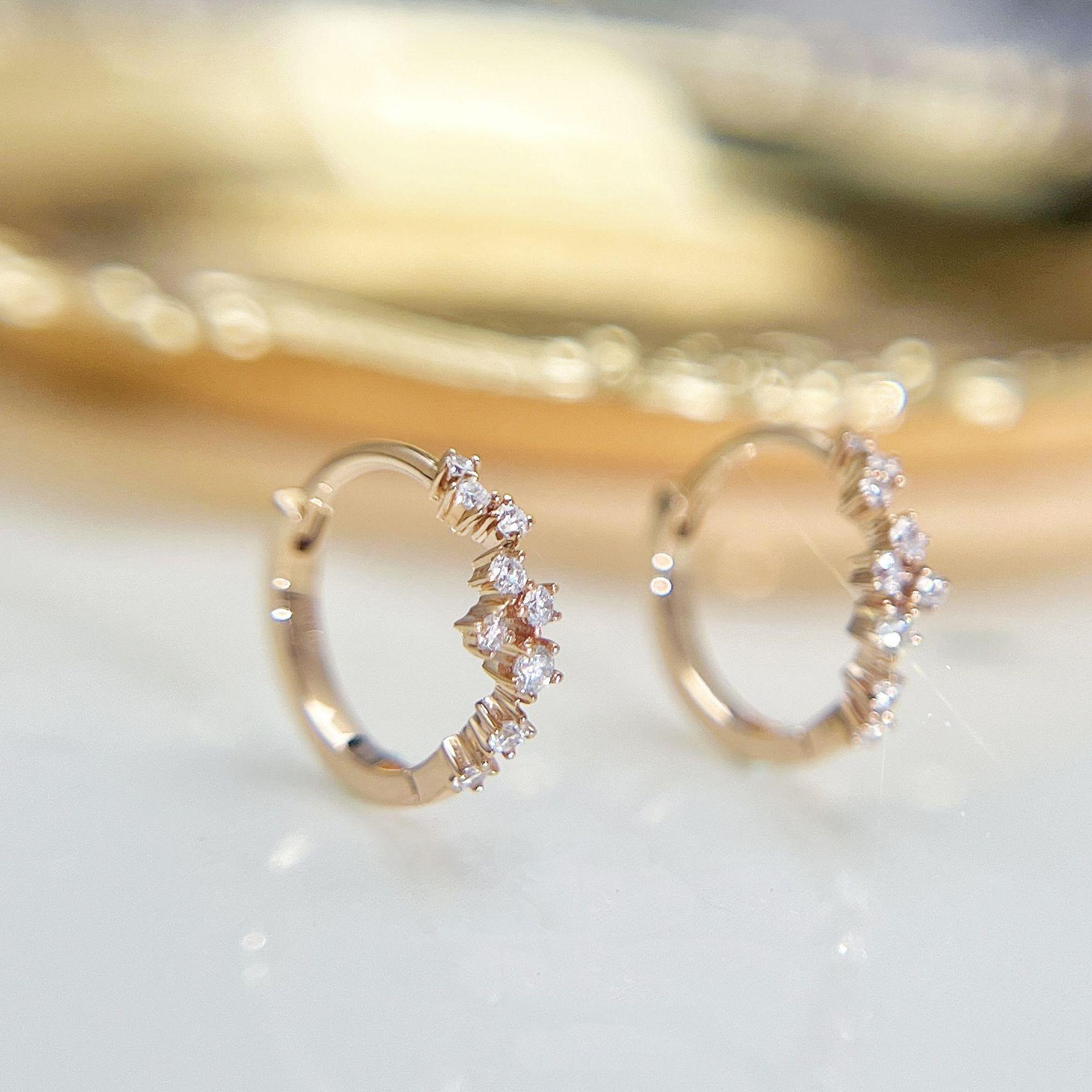 Dreamy Starry Zirconia Ear Cuff: 18K Gold-Plated Sterling Silver, Women s Gift, Lightweight Luxury Earring 18K Gold Pair