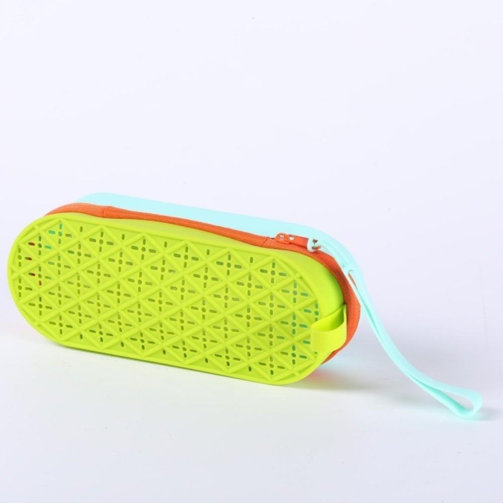 Soft Glasses Protective Case Breathable Glasses Case Portable Swimming Goggle Case for Students