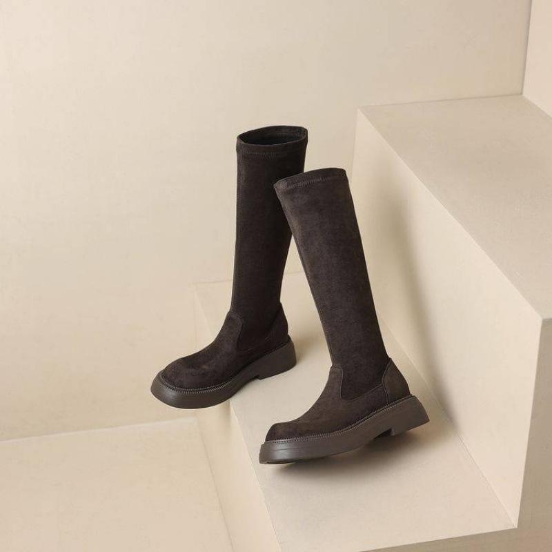 Autumn and winter suede thick-soled non-slip Martin boots comfortable sleeve middle heel round head high boots new square heel women's boots