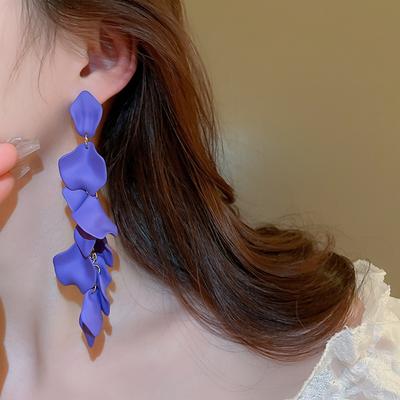 Boucles d'oreilles pendantes pétale multicolores tendance rouge, bleu, violet pour femmes, nouvelles boucles d'oreilles pendantes longues exagérées pour femmes