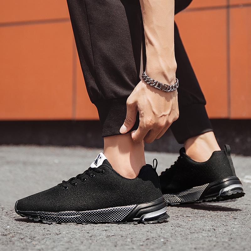 Lightweight Large Size Flying Line Running Shoes Fashion Mesh Flyknit Breathable Casual Outdoor Sneakers