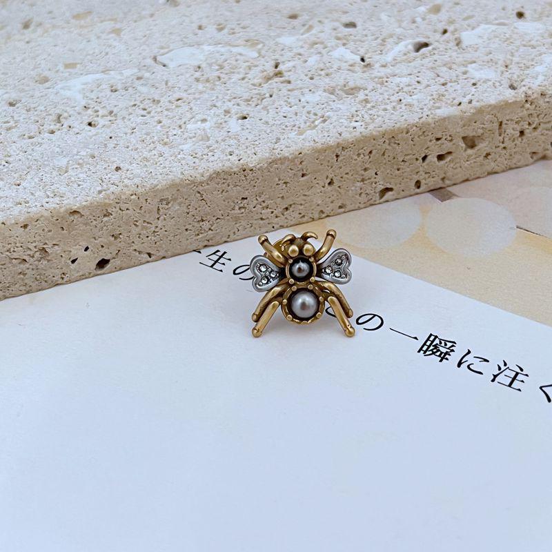 European & American Fashion Asymmetrical Matte Gold Rhinestone Spider Bee Stud Earrings