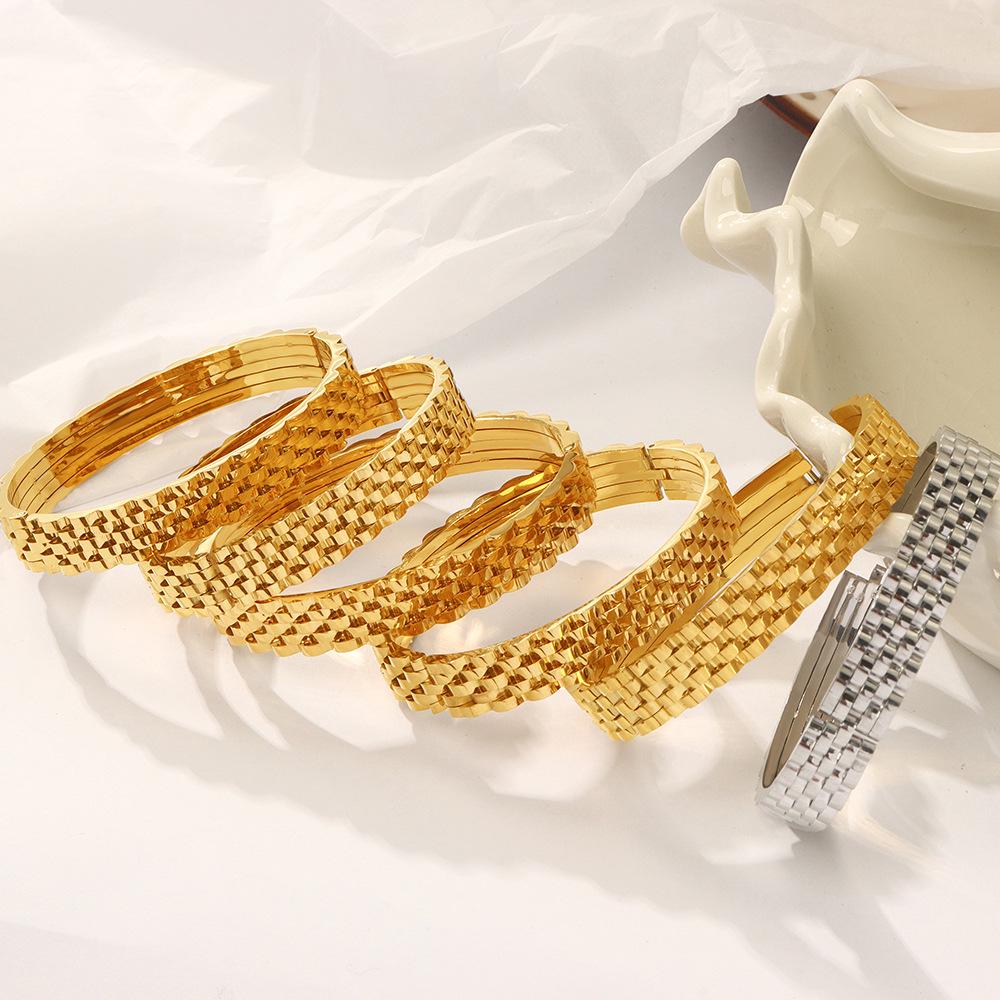 

Minimalist Geometric Layered Titanium Steel Gold-Plated Bracelet