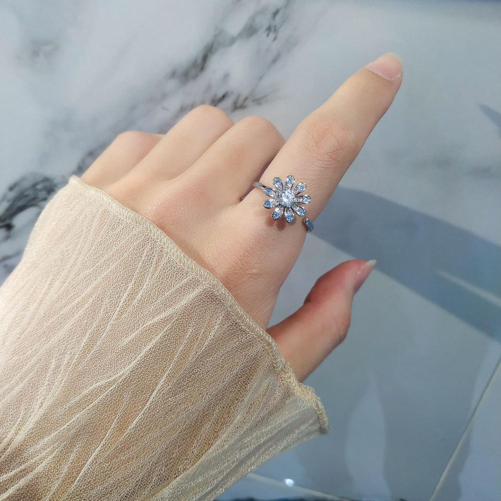 Adjustable Open Rotating Zircon Flower Ring For Women Elegant Temperament Finger Ring