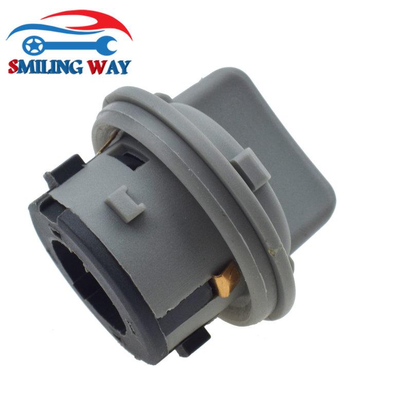 2 Pcs Turn Signal Light Bulb Holder Socket For Hyundai Azera Elantra Genesis Veracruz & Kia Borrego Rondo Sportage 92161-3K000