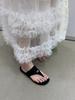 2025Fashion Metal Buckle Tassel Toe-clip Slippers Women Sandals Summer Flat Slippers Wearing Outside Casual Beach