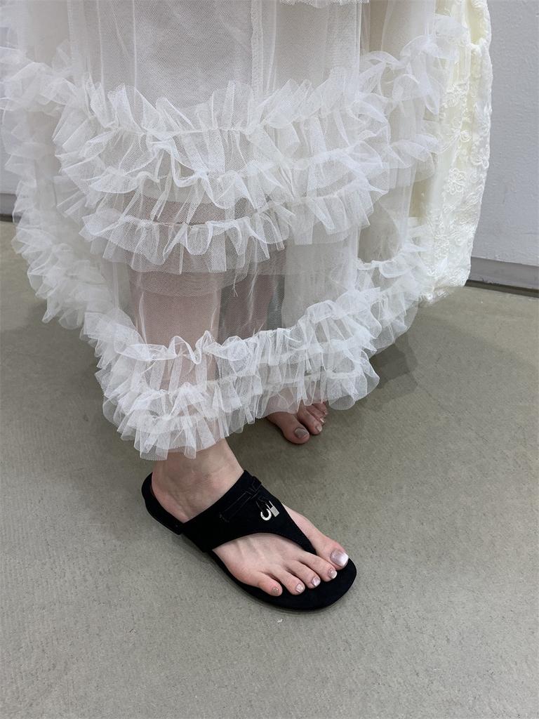 2025Fashion Metal Buckle Tassel Toe-clip Slippers Women Sandals Summer Flat Slippers Wearing Outside Casual Beach